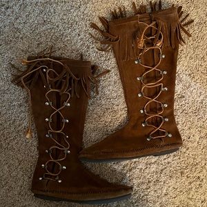 Minnetonka Brown Suede Moccasins Sz 10